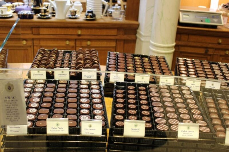 Paris: 2-Hour Sweet & Chocolate Family Tour With Tastings - How to Book and Pay