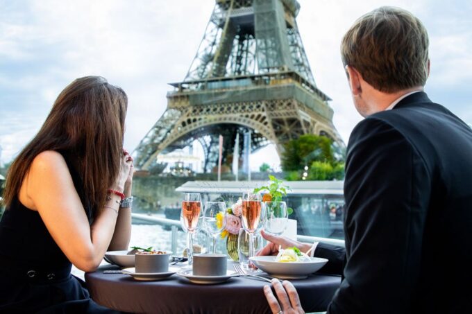 Paris: 3-Course-Dinner Cruise With Wine on the Seine River - Preparing for the Cruise