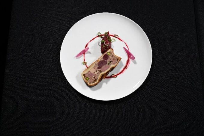Paris: 3-Course Dinner & Show at Paradis Latin Cabaret - Booking and Cancellation Policy