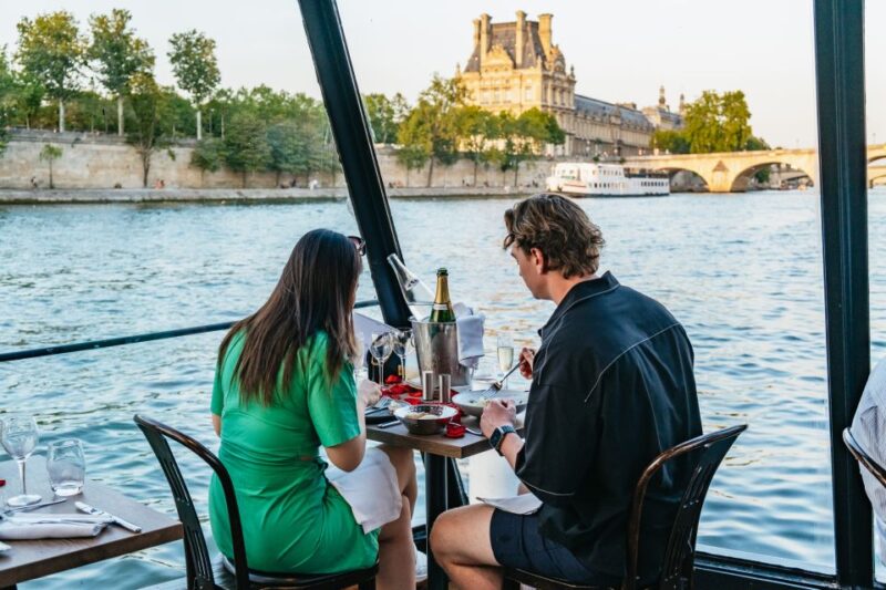 Paris : 3-Course Gourmet Dinner Cruise on Seine River - Cruise Itinerary and Highlights