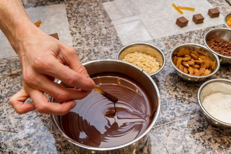 Paris: 45-minute Chocolate Making Workshop at Choco-Story - Chocolatiers Live Demonstration