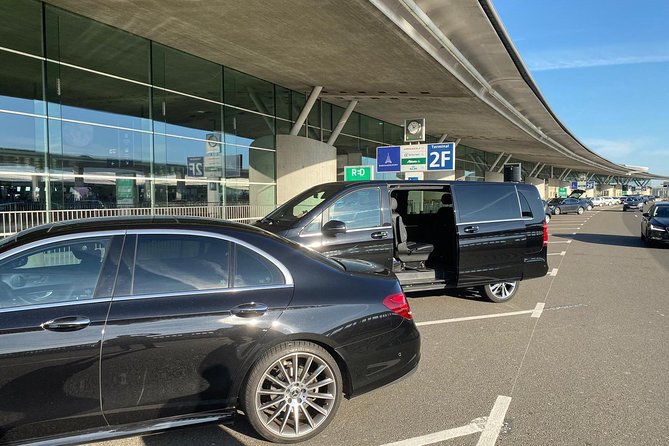 Paris Airport Transfers - Private Car - Features of the Private Car