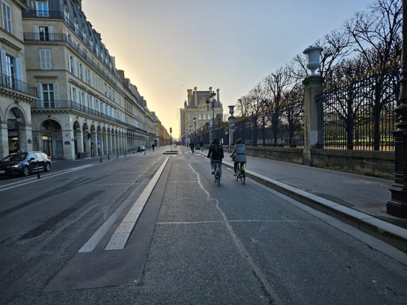 Paris Before the Crowds: Sunrise Bike Tour With Breakfast - Tour Details