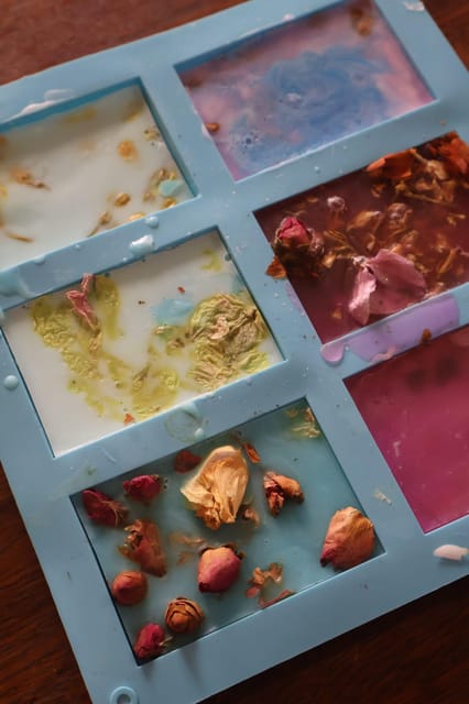 Paris: Botanical Handmade Soap Workshop (Melt and Pour Soap) - Ideal Participants