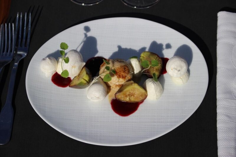 Paris: Bustronome Gourmet Lunch Tour on a Glass-Roof Bus - Relax on the 360-Degree Terrace