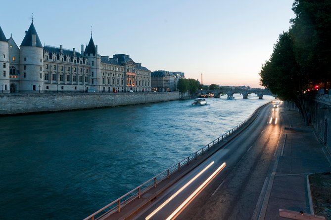 Paris by Night Walking Tour: Ghosts, Mysteries and Legends - Nazi Occupation and Its Aftermath