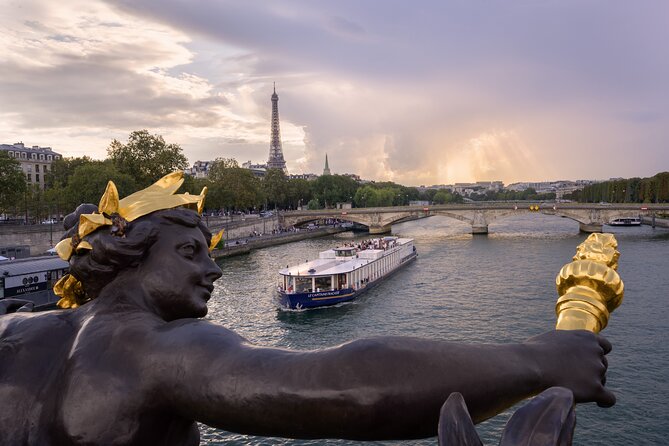 Paris Capitaine Fracasse 3 Course Seine River Dinner Cruise - Panoramic Views of Parisian Landmarks