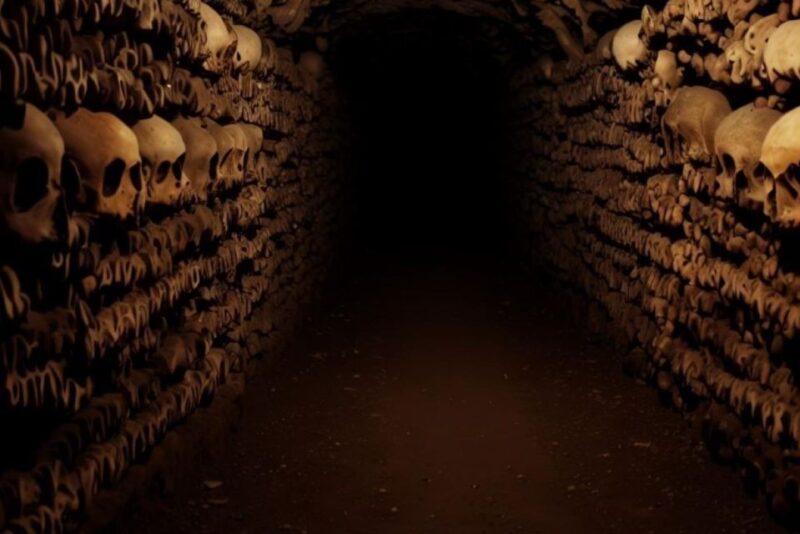 Paris: Catacombs Entry Ticket, Audio Guide, and River Cruise - Witness Iconic Parisian Landmarks