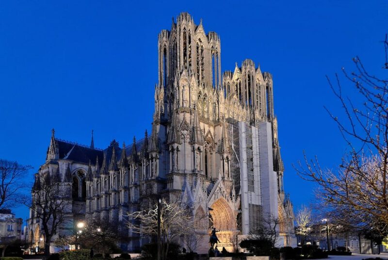 Paris: Champagne & Christmas Markets Tour of Reims & Epernay - Key Points