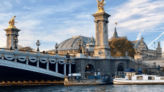 Paris: Champagne Tasting Cruise Departure From Eiffel Tower - Booking and Cancellation Policy