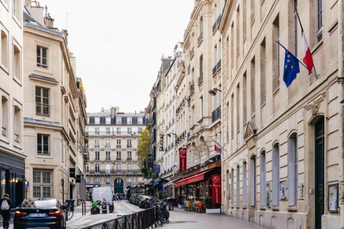 Paris: Chocolate & Patisserie Walking Tour With Tastings - Flexible Booking Options