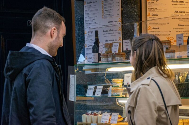Paris Christmas Food Tour With Local Guide & Seasonal Treats - Tasting Traditional Seasonal Treats