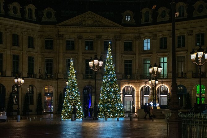 Paris Christmas Lights Small Group Walking Tour With Local Guide - Reviews and Feedback
