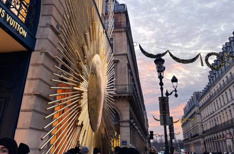 Paris Christmas Lights Walking Tour With Local Guide - Explore Illuminated Streets