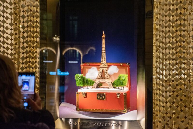 Paris Christmas Lights Walking Tour With Local Guide - French Christmas Traditions
