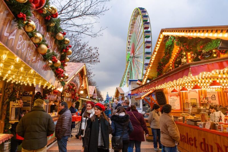 Paris: Christmas Market Guided at Notre Dame & Food Tasting - Food Tasting Experience