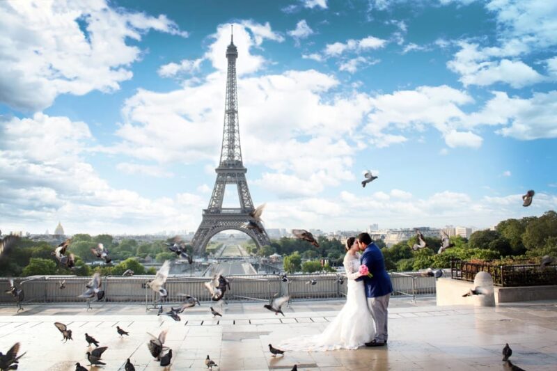 Paris: City Sightseeing Tour With Professional Photoshoot - Frequently Asked Questions