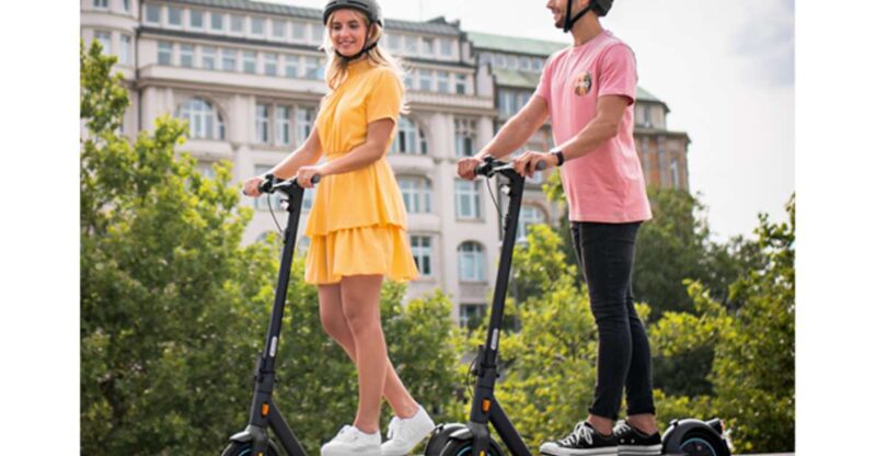 Paris: City Tour by E-Scooter With a Local Guide - Guided Tour With Local Guide