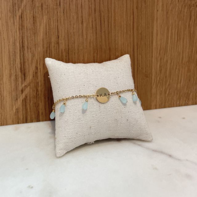 Paris: Create Your Own DIY Jewelry Souvenir Workshop - Jewelry Creation Process