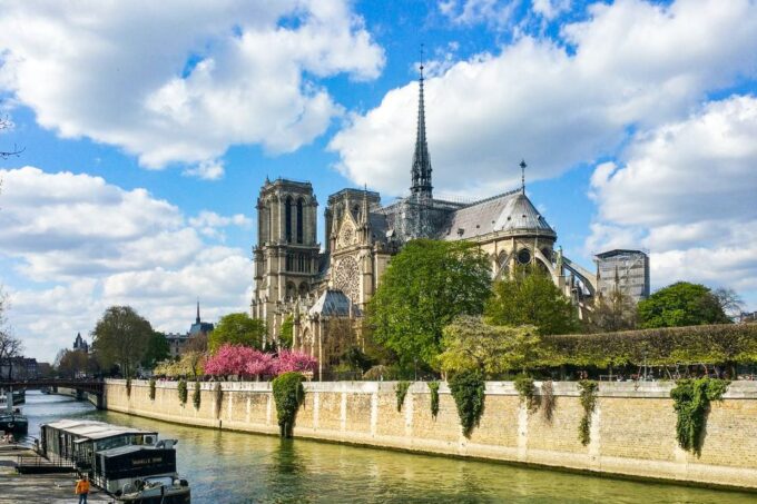 Paris: Day or Sunset Cruise With Drink, Ice Cream or Dessert - Important Considerations