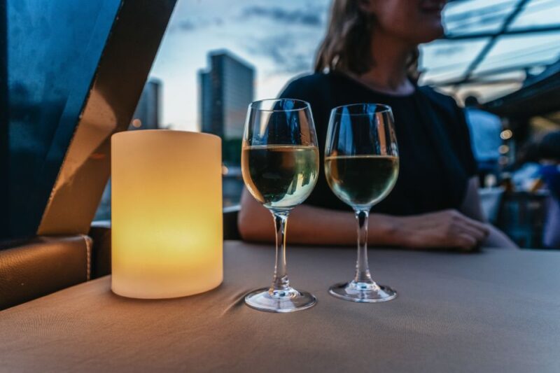 Paris: Dinner Cruise on the Seine River at 8:30 PM - Inclusions and Exclusions
