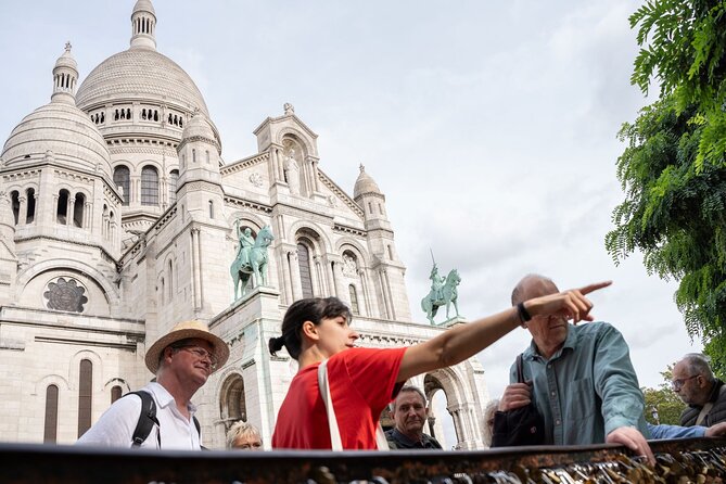 Paris: Discover Hidden Montmartre on a Walking Tour - Taste the Award-Winning Croissants