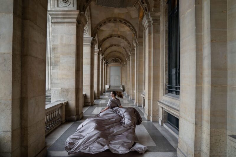 Paris: Eiffel Tower Flying-Dress Photoshoot @jonadress - Inclusive Features