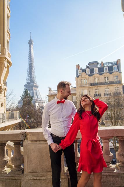 Paris: Eiffel Tower Photoshoot With a Professional - Meeting and Preparation
