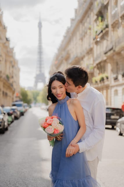 Paris: Eiffel Tower Private Photo Session - Photography Experience