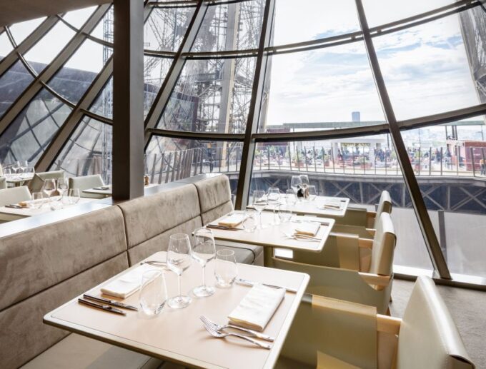 Paris: Elegant Dinner With Drinks in the Eiffel Tower - Frequently Asked Questions