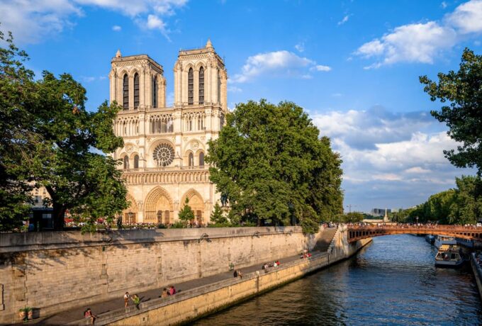 Paris: Eternal Notre-Dame VR Experience Ticket - Frequently Asked Questions