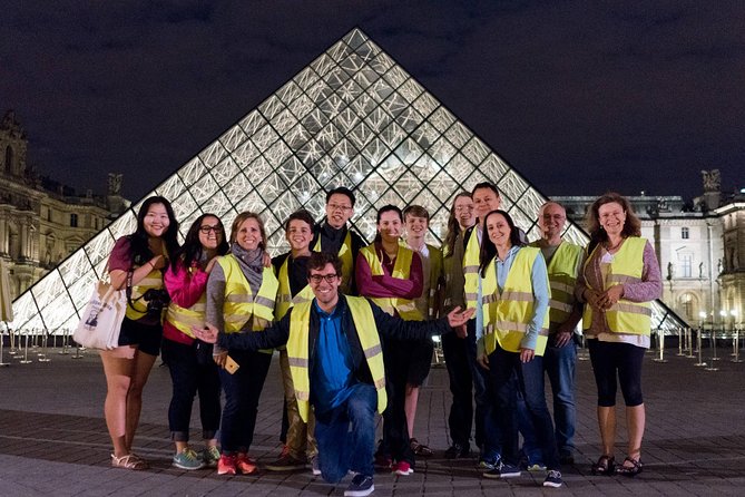 Paris Evening Bike Tour With 1-Hour Seine River Cruise - Meeting and Pickup