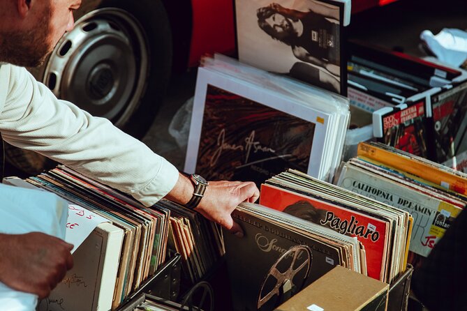 Paris Flea Market Small-Group Guided Tour With Chats and Antiques Dealers - Tour Duration and Schedule