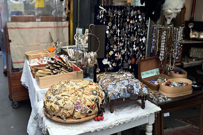 Paris Flea Market Small-Group Guided Tour With Chats and Antiques Dealers - Market History and Dimensions
