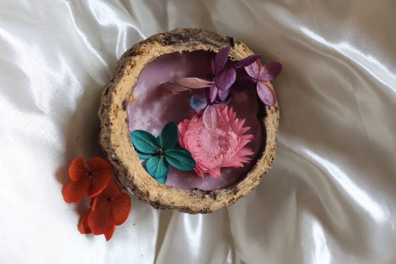 Paris: Floral Scented Candle Making Worskshop - Natural Ingredients and Techniques