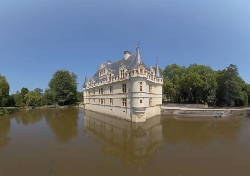 Paris: Fly Over France Virtual Reality Experience - Aerial Imagery and Flight