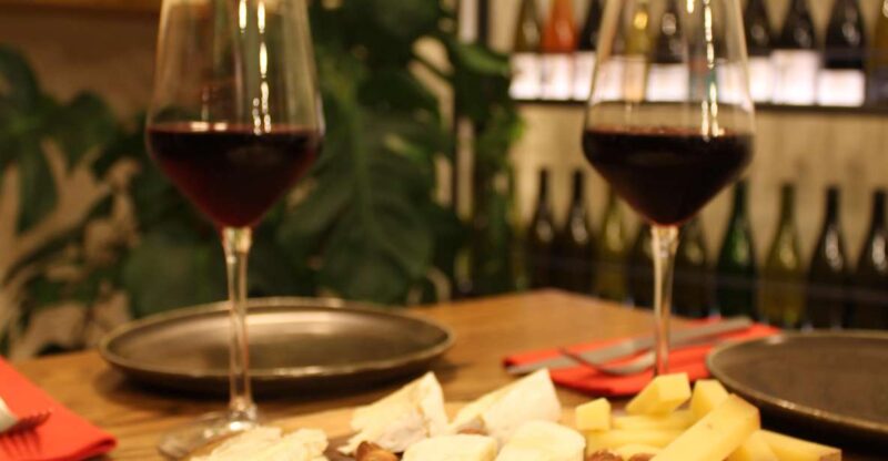 Paris: French Wine and Cheese Guided Tasting - Choosing Wine for Meals