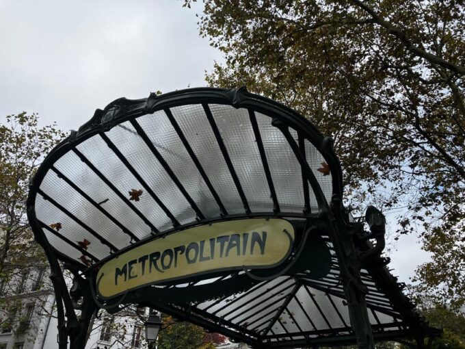 Paris: Full-Day Sightseeing Tour - Exploring Paris Iconic Landmarks