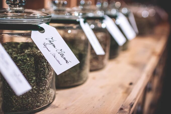 Paris: Gin-Making Workshop With Tasting & Bottle in English - Botanical Selection and Distillation