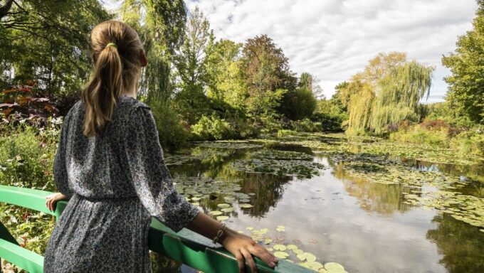 Paris: Giverny & Versailles Small Group or Private Tour - Versailles Palace Tour