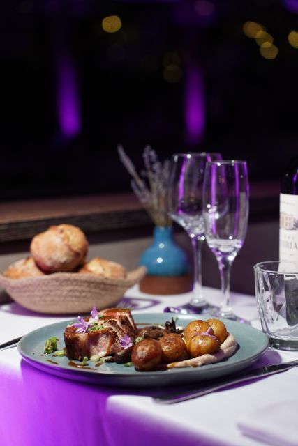 Paris: Gourmet Dinner Cruise on Seine River With Live Music - Boarding Information