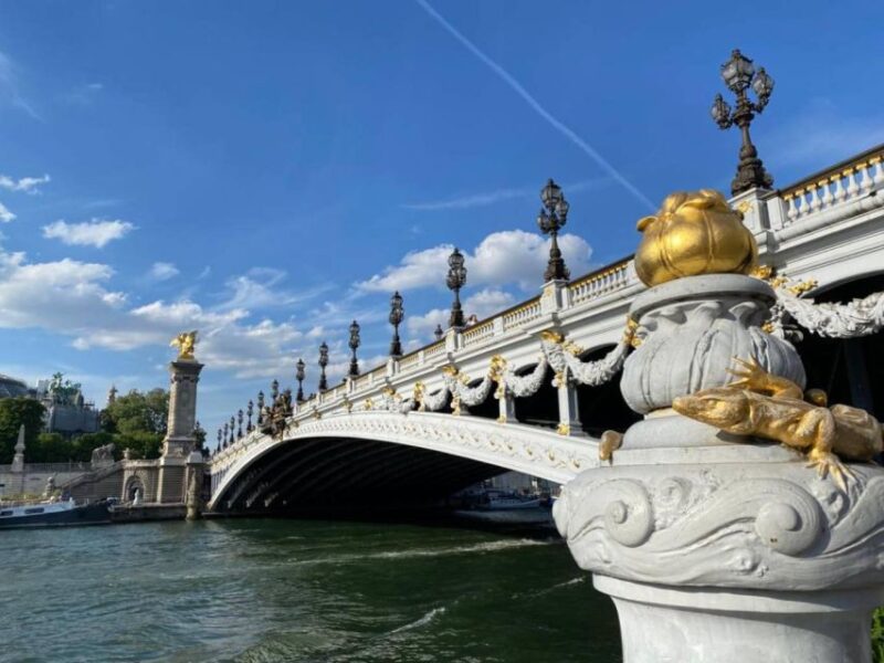Paris: Guided Treasure Hunt Along the Seine River - Mix of Culture, Fun, and Insights