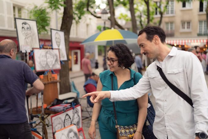 Paris: Guided Walking Tour of Montmartre - Guides Expert Knowledge and Insights