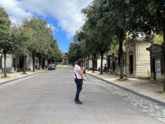 Paris: Haunted Père Lachaise Cemetery Guided Tour - Customer Experiences and Reviews