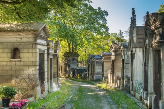 Paris: Haunted Père Lachaise Cemetery Guided Tour - Frequently Asked Questions