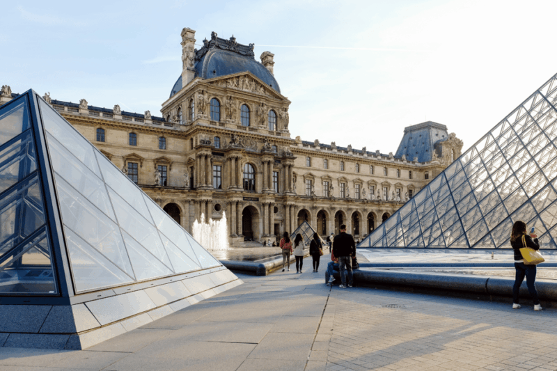 Paris: Highlights App Guided Tour With Puzzles - Important Information