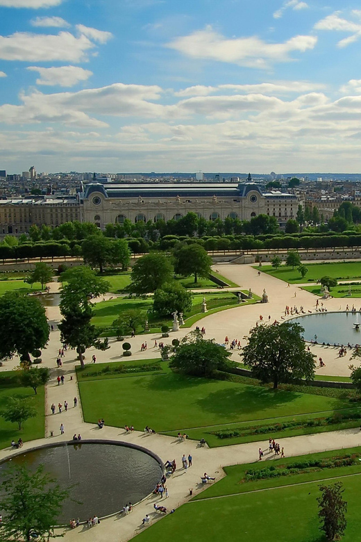Paris Highlights + Food - Iconic Landmarks and Destinations