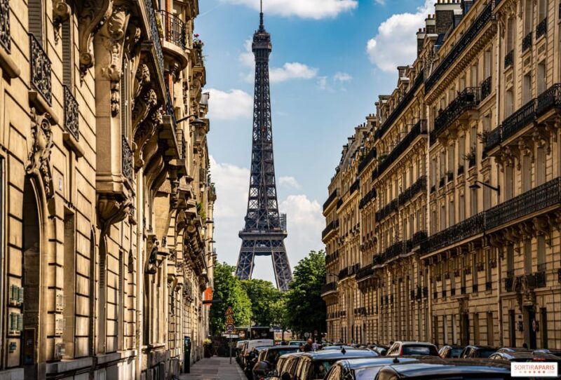 Paris Highlights + Food - Luxury Vehicle Transportation