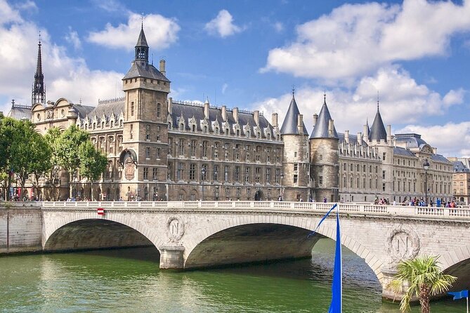 Paris - Historic City Center Walking Tour - Meeting and Pickup Details
