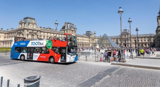 Paris: Hop-On Hop-Off Bus With Cruise and Versailles Options - Meeting Points